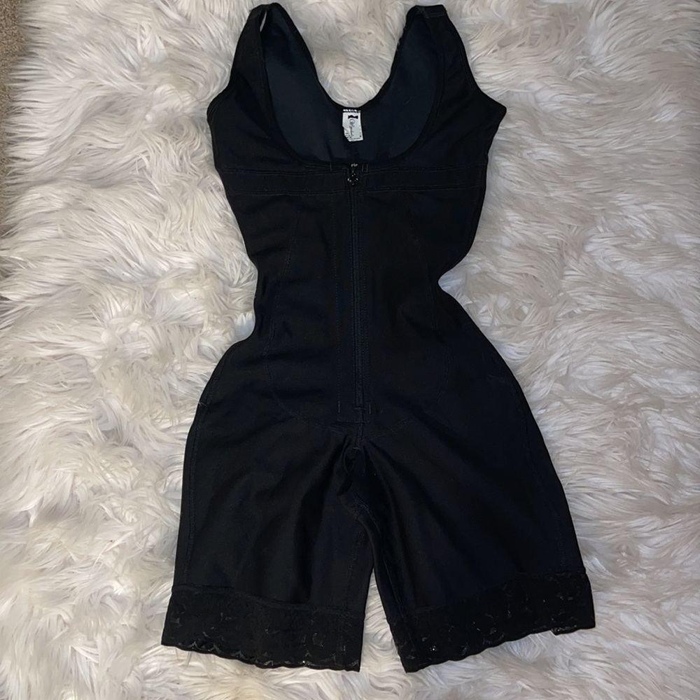 Wonderfit Body Shaper - Picture 2 of 5